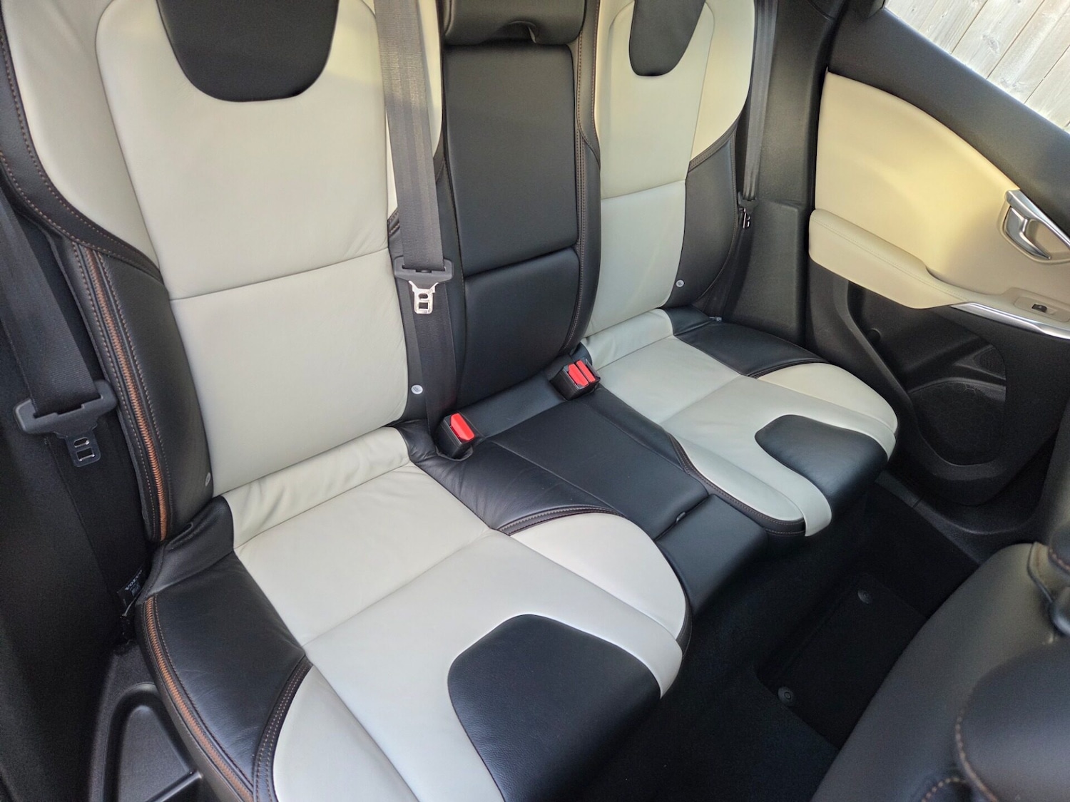 Used Volvo V40 2013 for sale - 76357466: Photo 21