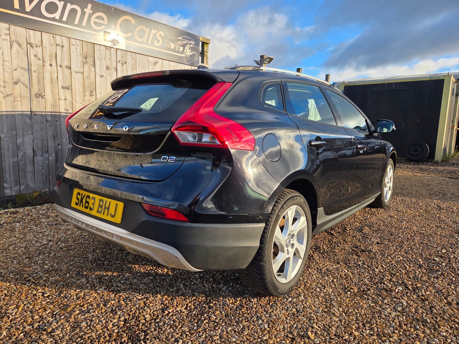 Used Volvo V40 2013 for sale - 76357466: Photo 3