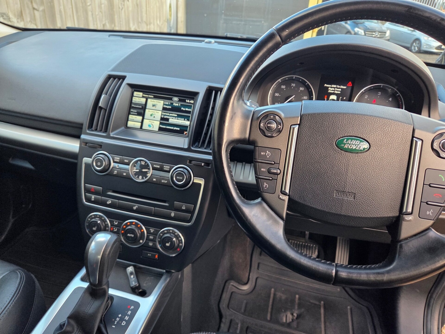 Used Land Rover Freelander 2013 for sale - 76495481: Photo 11