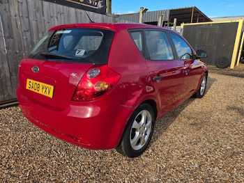 Used Kia Ceed 2008 for sale - 78029621: Photo