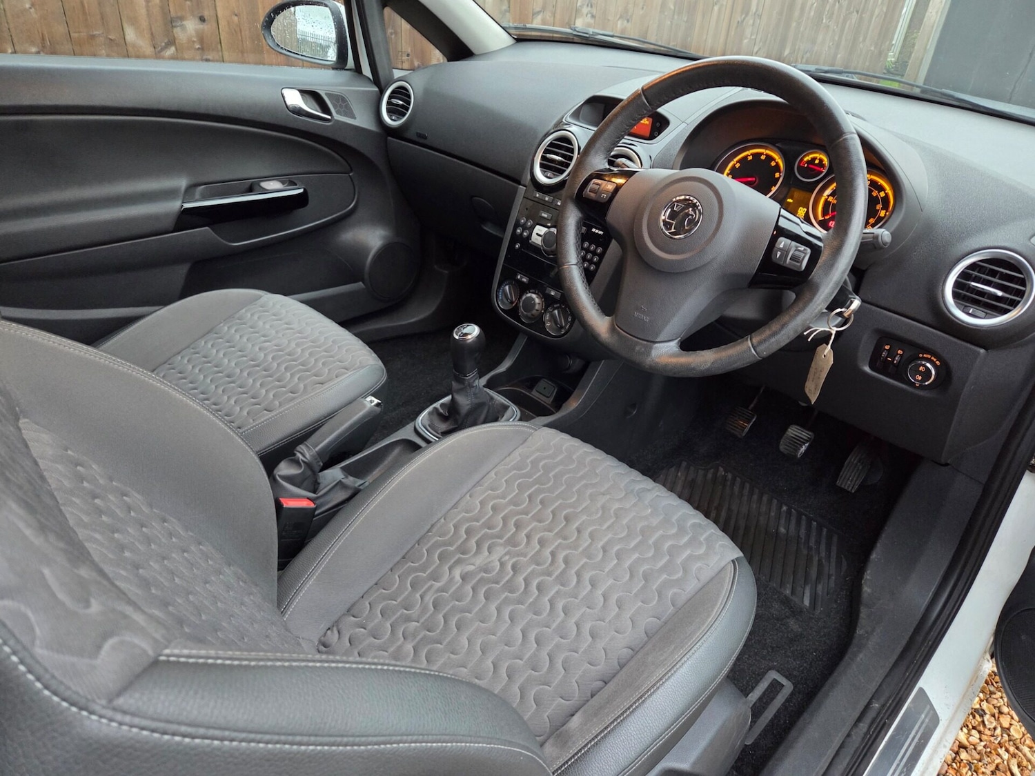 Used Vauxhall Corsa 2015 for sale - 76481217: Photo 7