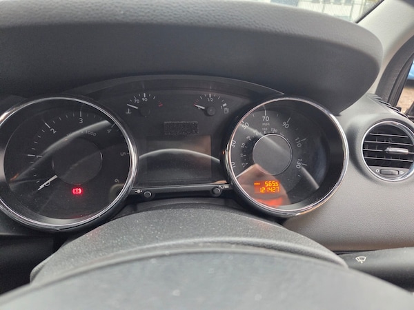Used Peugeot 3008 2011 for sale - 76232939: Photo 10