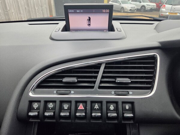 Used Peugeot 3008 2011 for sale - 76232939: Photo 16