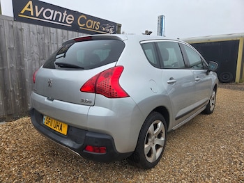 Used Peugeot 3008 2011 for sale - 76232939: Photo 3