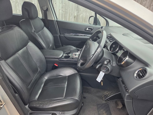 Used Peugeot 3008 2011 for sale - 76232939: Photo 6
