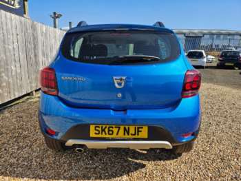 Used Dacia Sandero Stepway 2017 for sale - 74239659: Photo