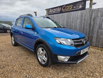 Used Dacia Sandero Stepway 2013 for sale - 79792082: Photo