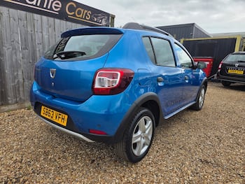 Used Dacia Sandero Stepway 2013 for sale - 79792082: Photo