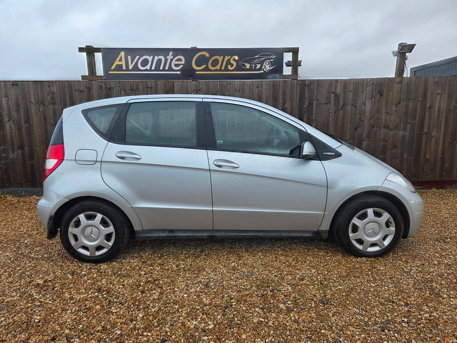 Used Mercedes-Benz A-Class 2012 for sale - 77001305: Photo 2