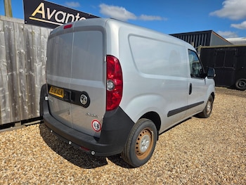 Used Vauxhall Combo 2018 for sale - 78343528: Photo