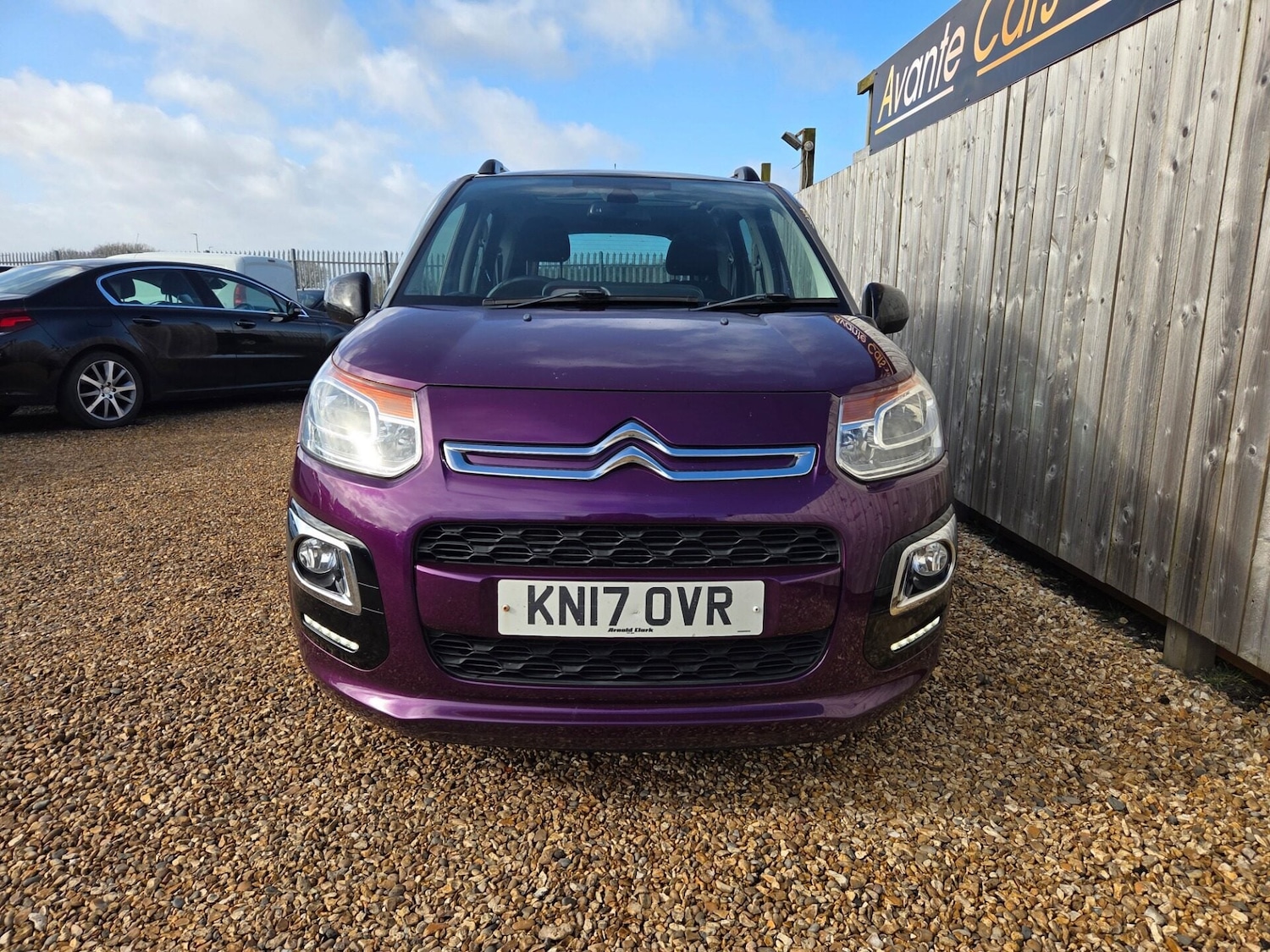 Used Citroen C3 Picasso 2017 for sale - 77831867: Photo 5