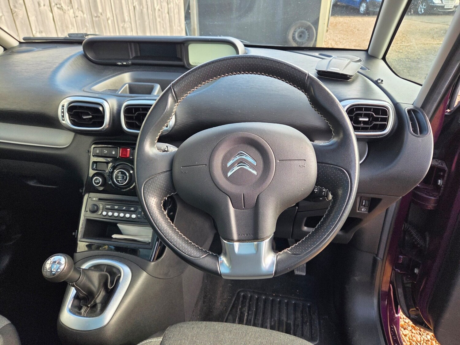 Used Citroen C3 Picasso 2017 for sale - 77831867: Photo 8