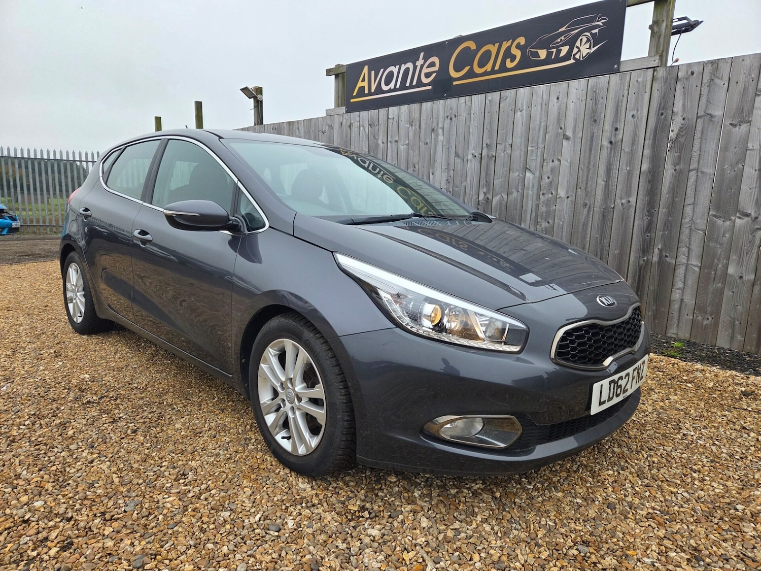 Used Kia Ceed 2012 for sale - 76288732: Photo 1
