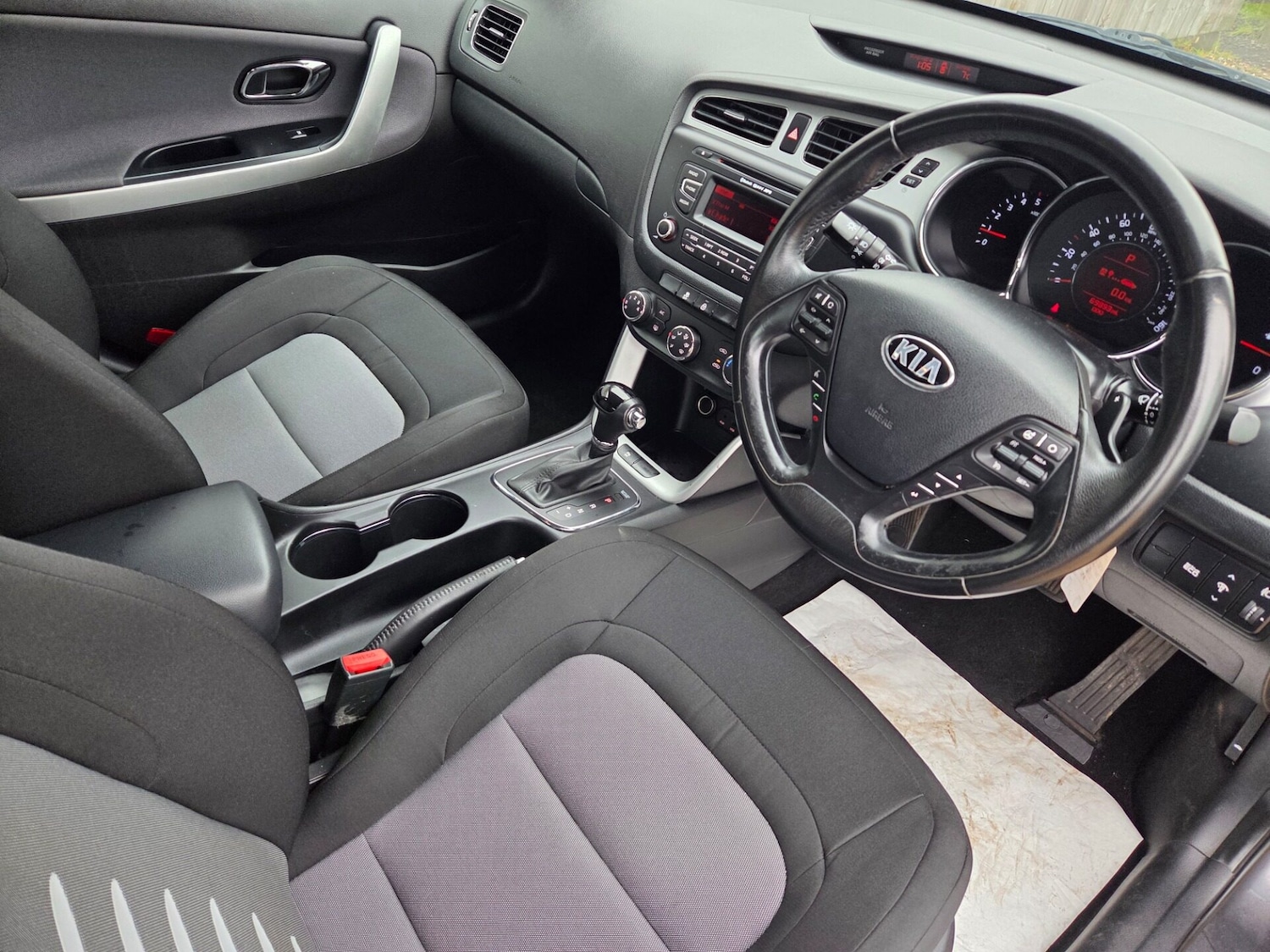 Used Kia Ceed 2012 for sale - 76288732: Photo 10