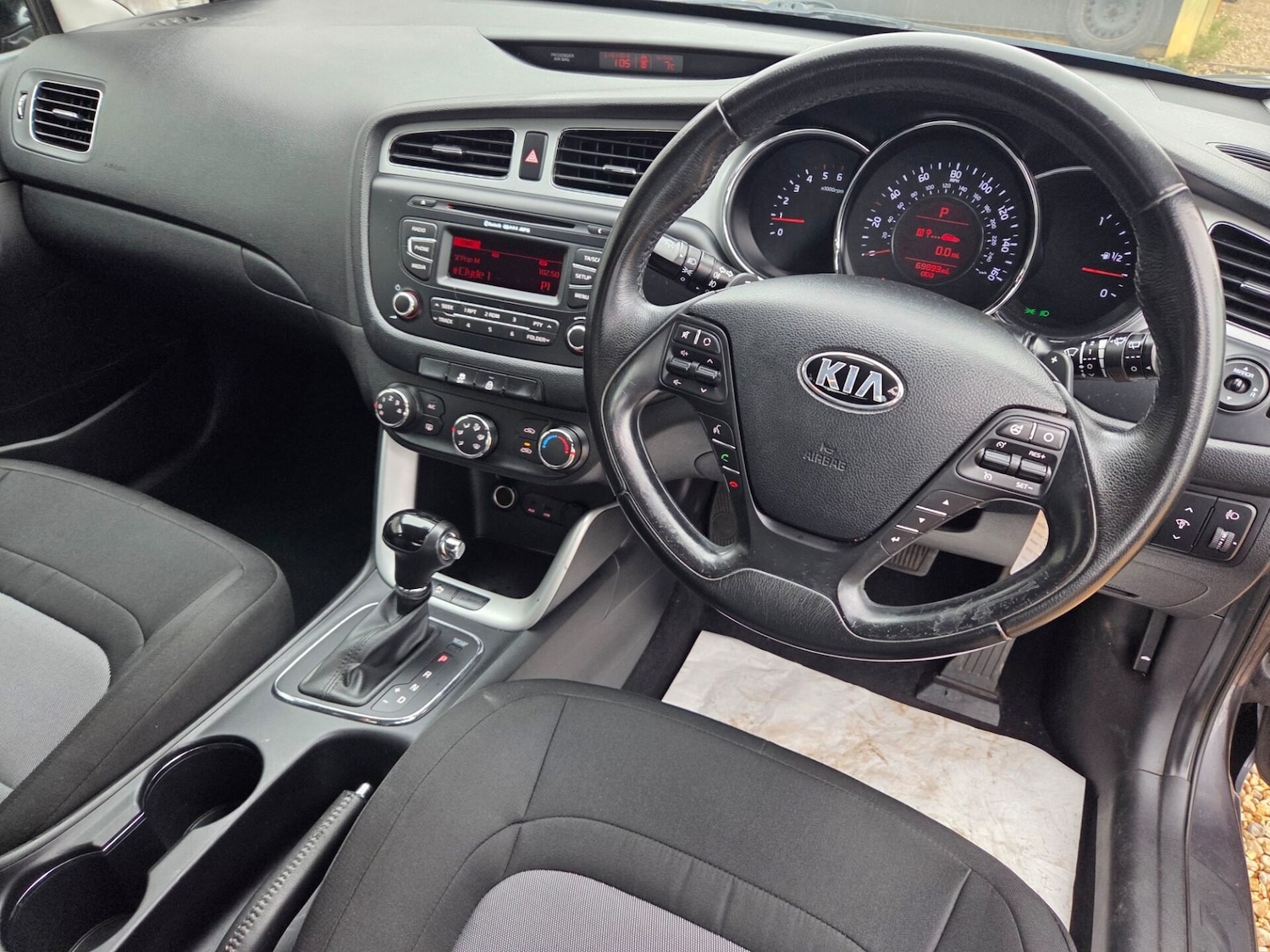 Used Kia Ceed 2012 for sale - 76288732: Photo 11