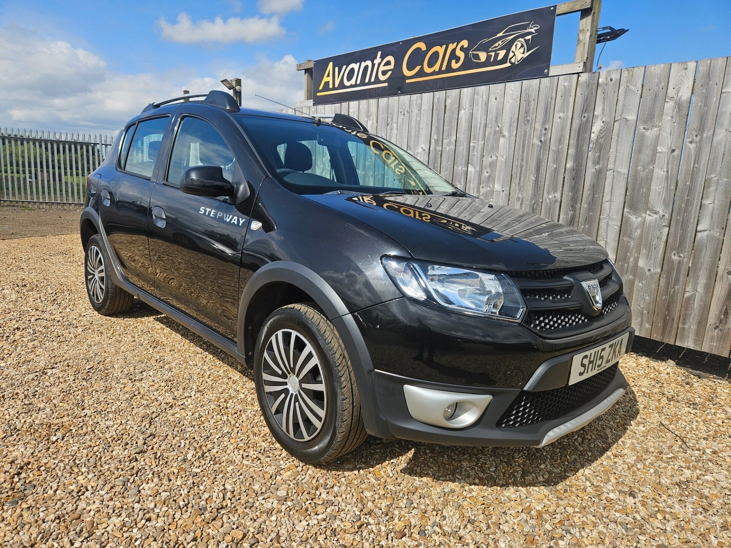 Used Dacia Sandero Stepway 2015 for sale - 76043845: Photo 1