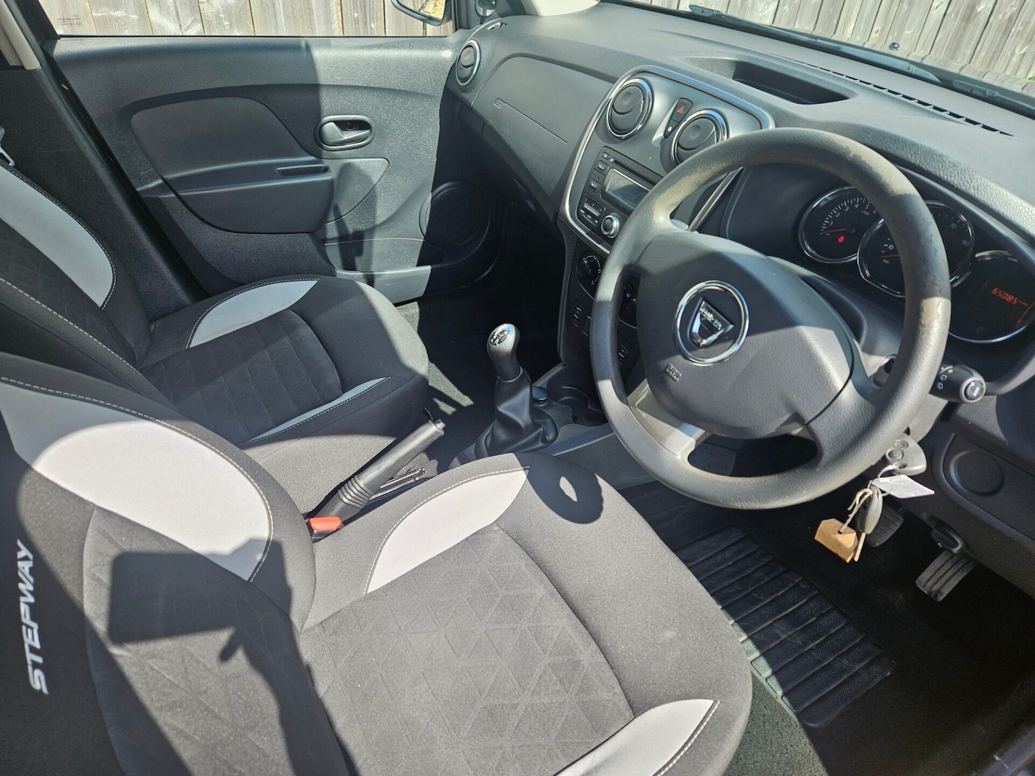 Used Dacia Sandero Stepway 2015 for sale - 76043845: Photo 10