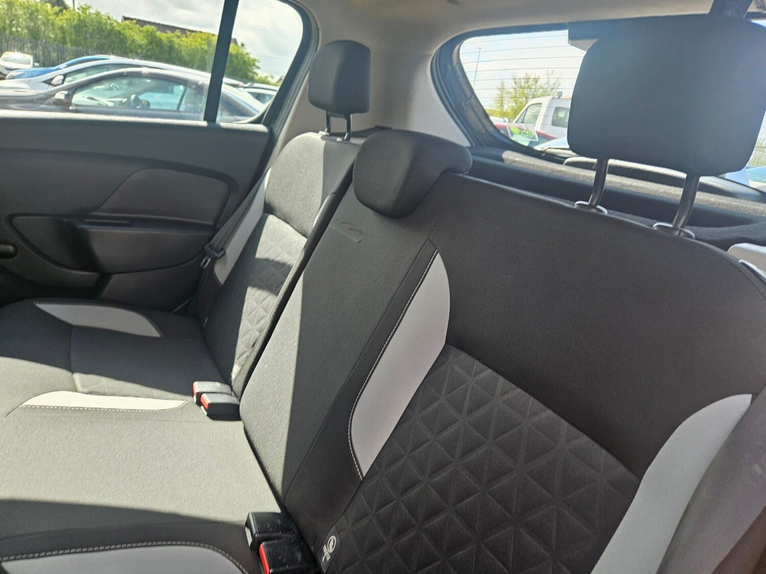 Used Dacia Sandero Stepway 2015 for sale - 76043845: Photo 22