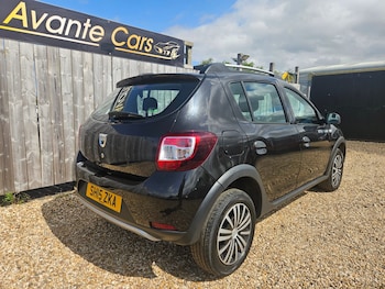 Used Dacia Sandero Stepway 2015 for sale - 76043845: Photo 3