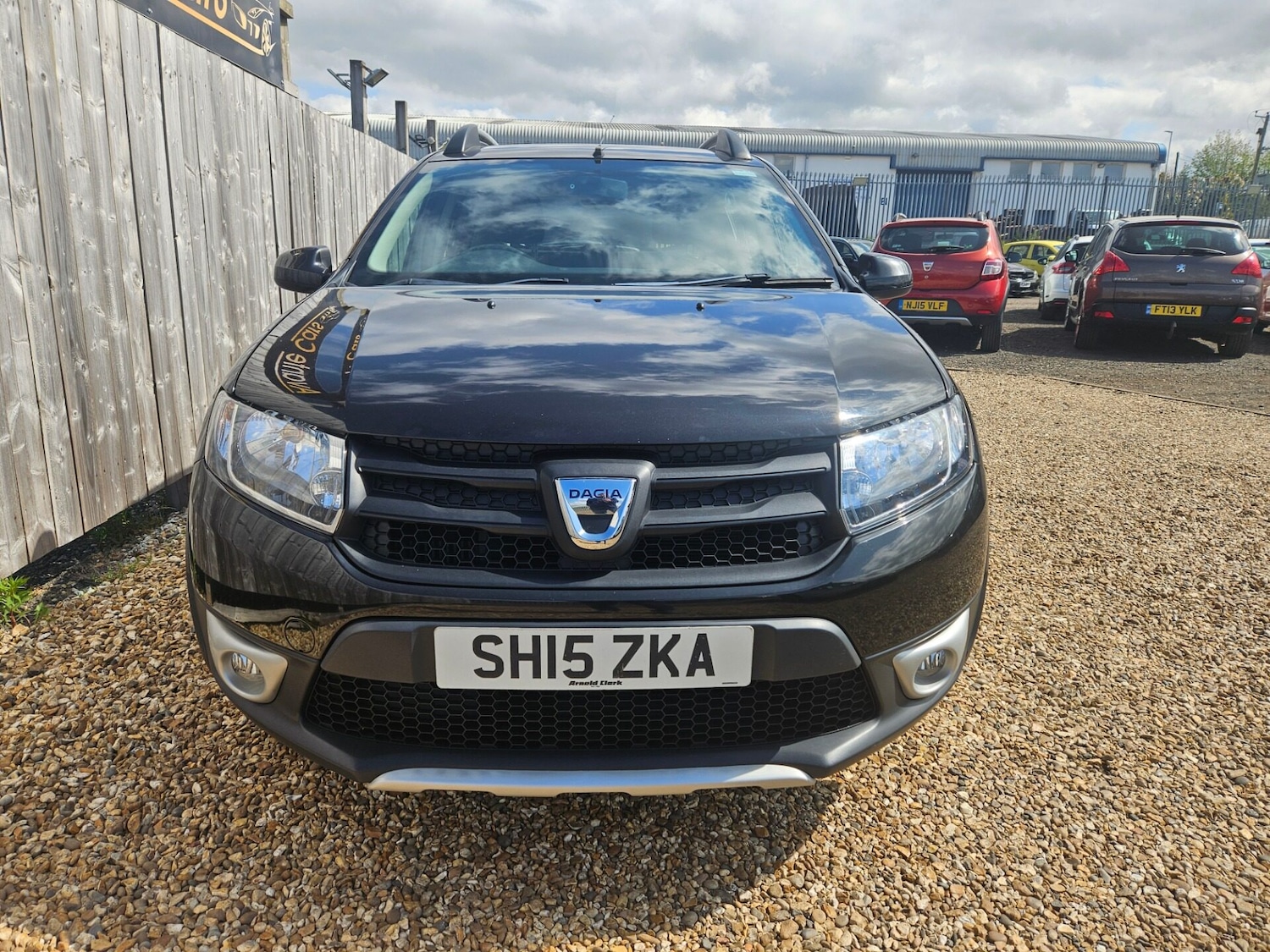 Used Dacia Sandero Stepway 2015 for sale - 76043845: Photo 8