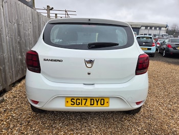 Used Dacia Sandero 2017 for sale - 77820367: Photo