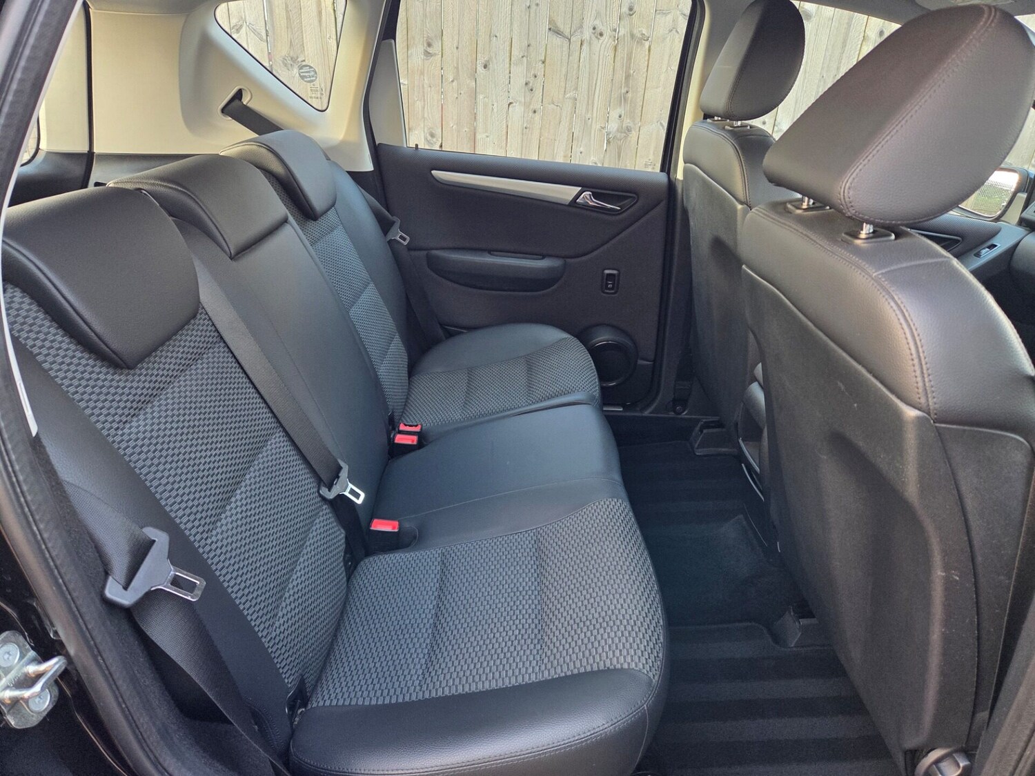 Used Mercedes-Benz A-Class 2012 for sale - 76331188: Photo 17