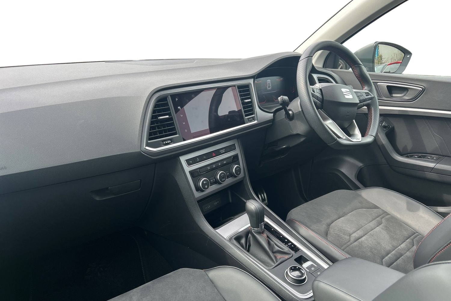 Used SEAT Ateca 2025 for sale - 76680424: Photo 2