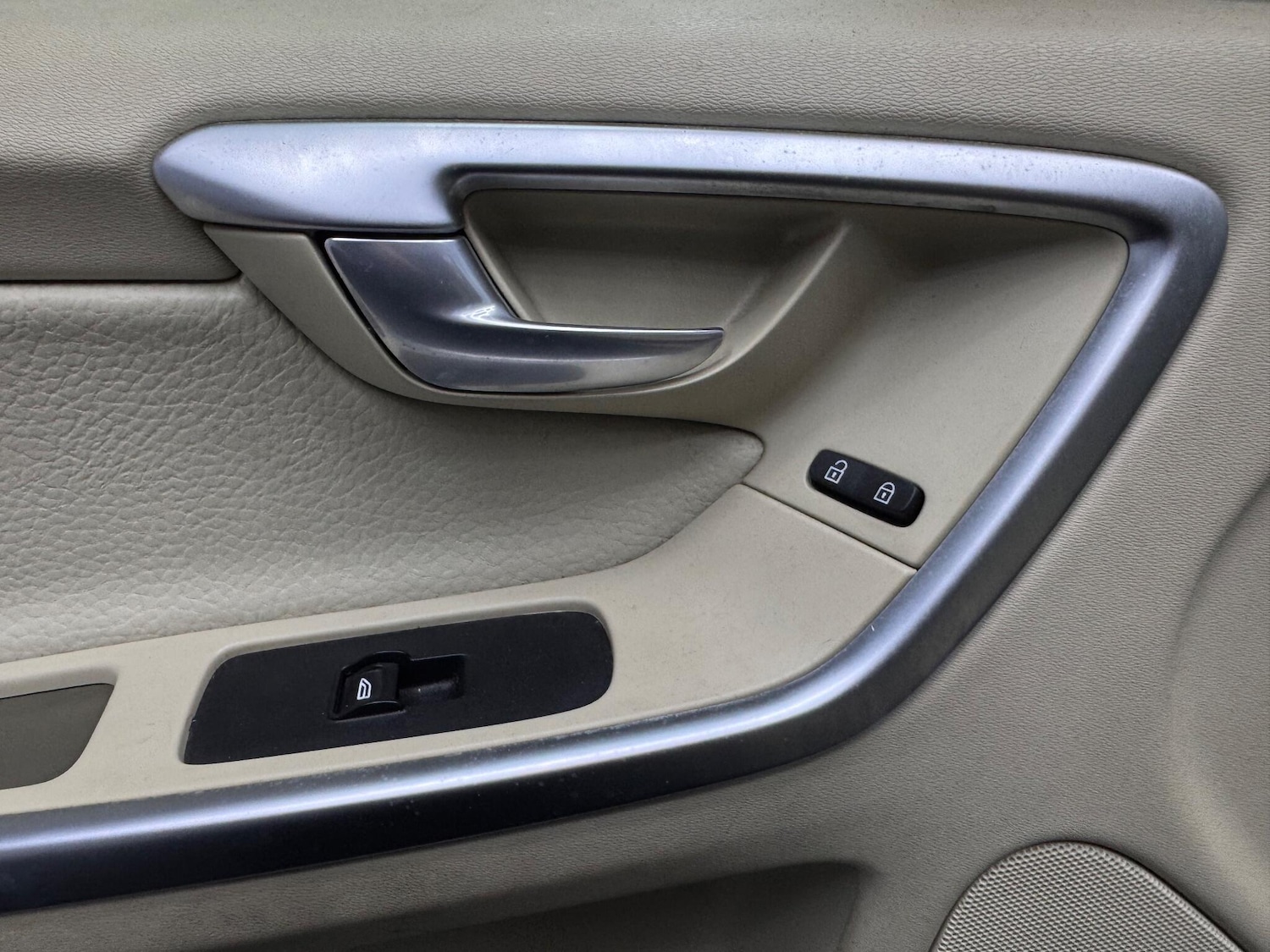 Used Volvo XC60 for sale - 76585593: Photo 19