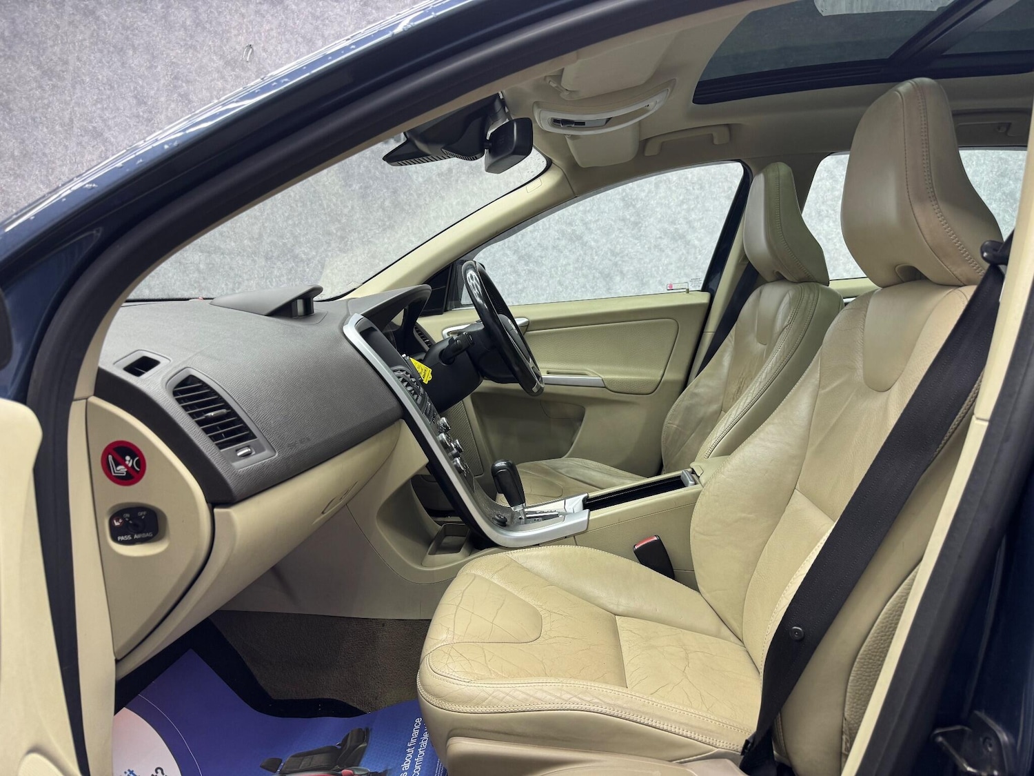 Used Volvo XC60 for sale - 76585593: Photo 3