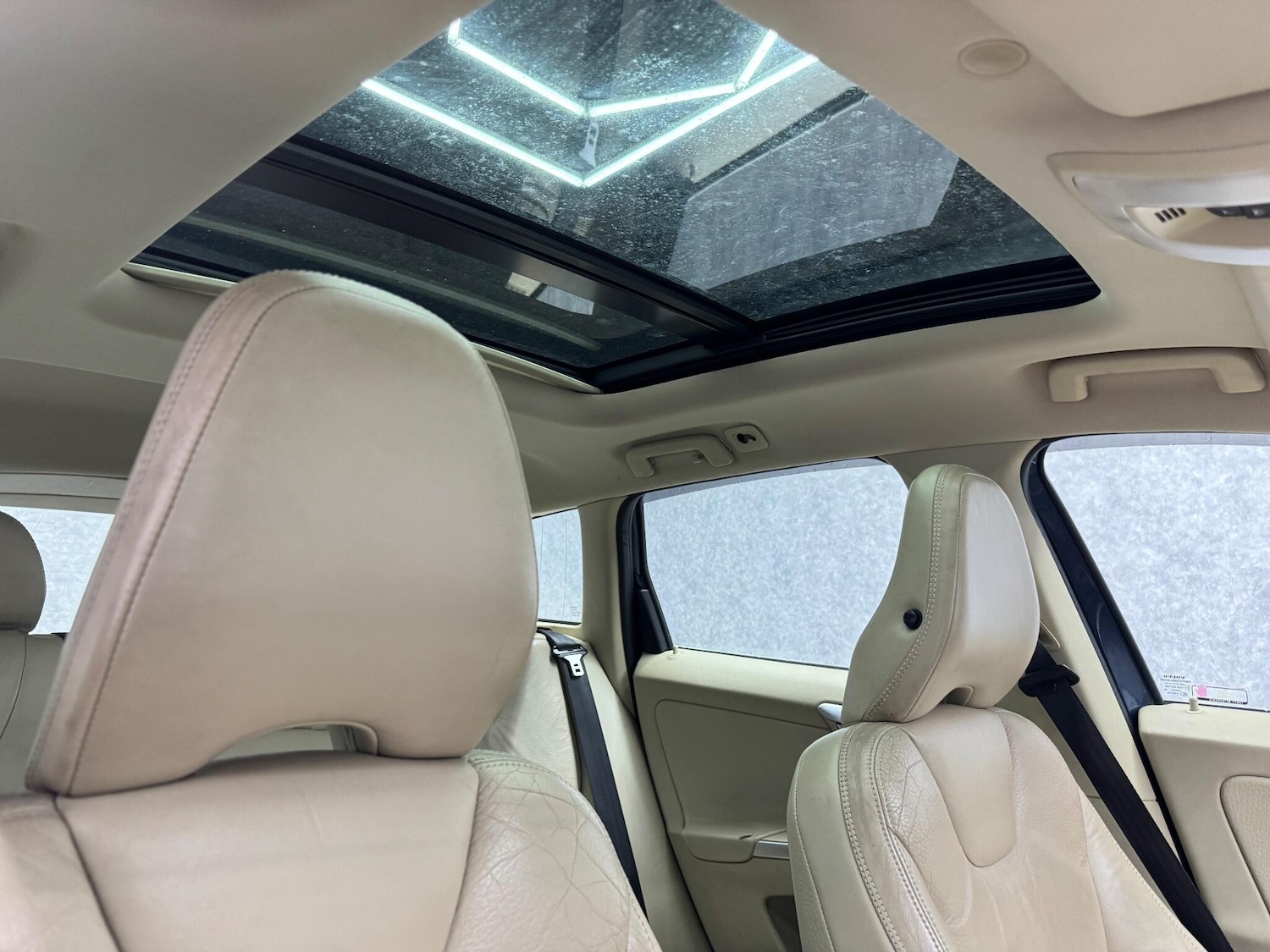 Used Volvo XC60 for sale - 76585593: Photo 5