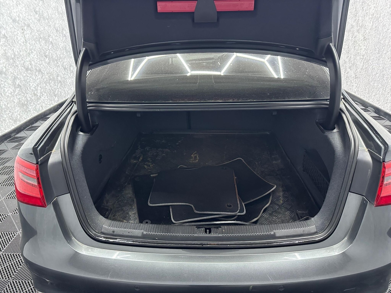 Used Audi A6 Saloon 2013 for sale - 77425338: Photo 24