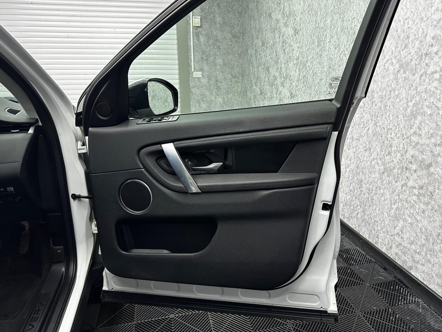 Used Land Rover Discovery Sport 2019 for sale - 78058520: Photo 20