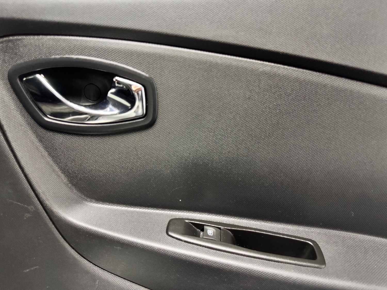 Used Renault Captur 2015 for sale - 76953039: Photo 19