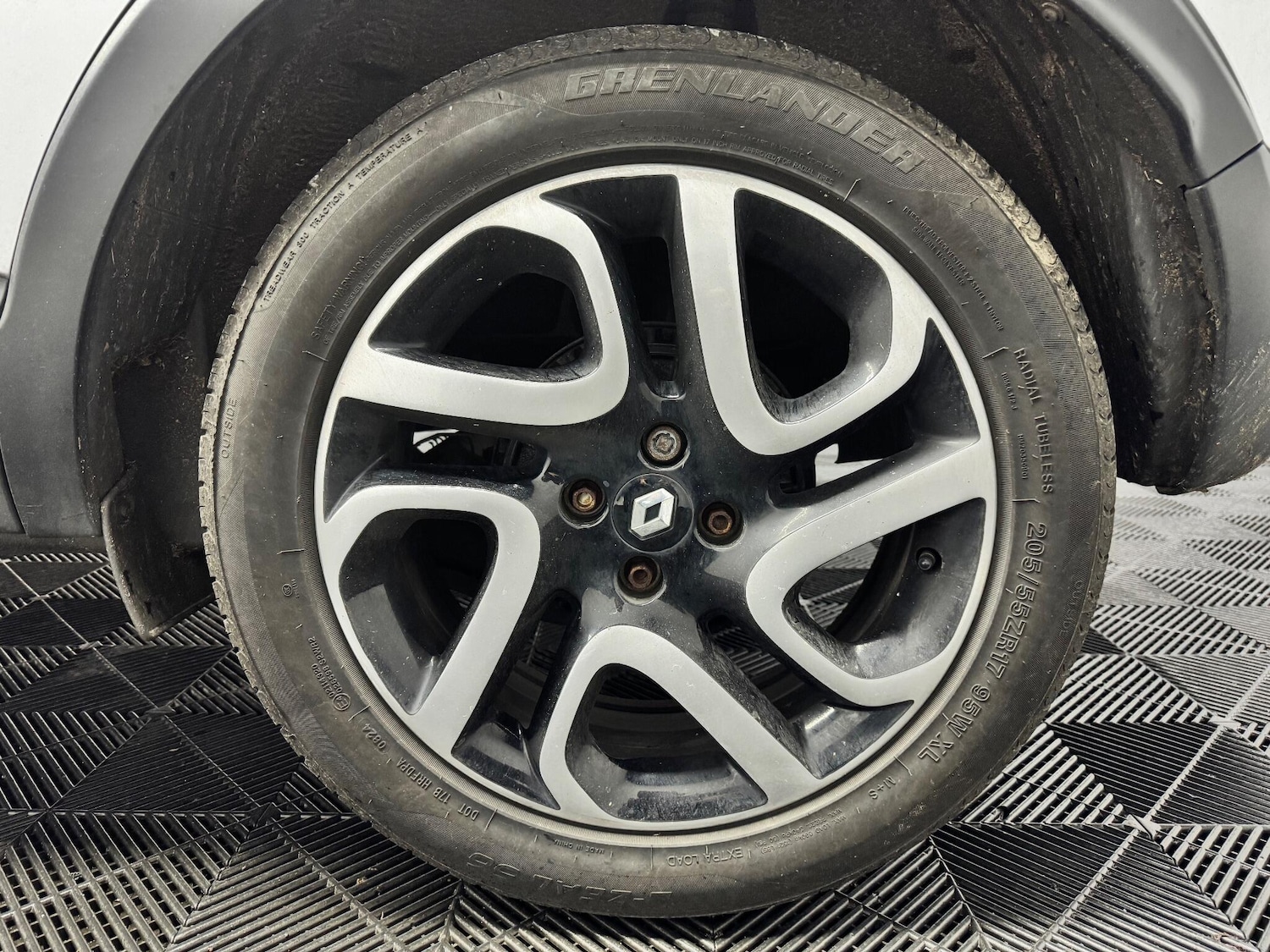 Used Renault Captur 2015 for sale - 76953039: Photo 29