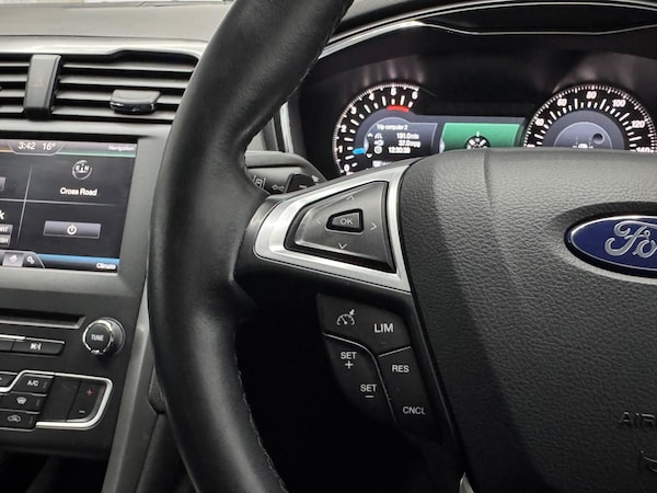 Used Ford Mondeo 2015 for sale - 76059467: Photo 21