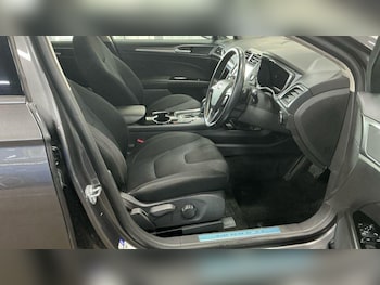 Used Ford Mondeo 2015 for sale - 76059467: Photo 2