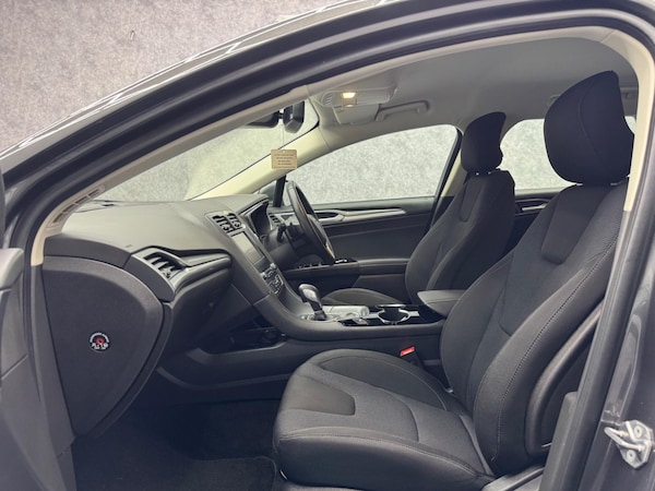 Used Ford Mondeo 2015 for sale - 76059467: Photo 34