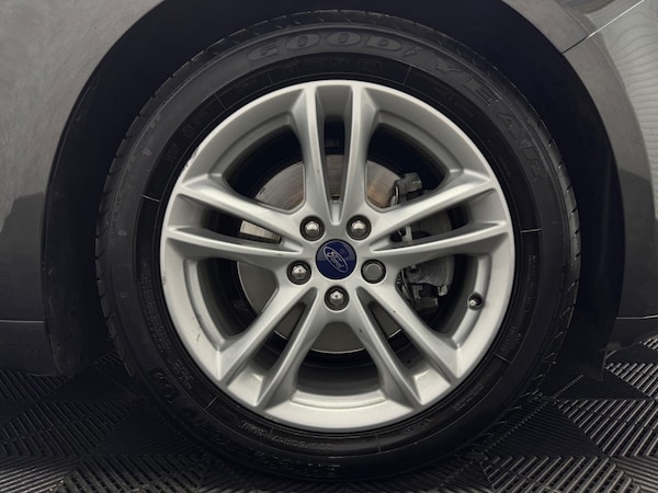 Used Ford Mondeo 2015 for sale - 76059467: Photo 38