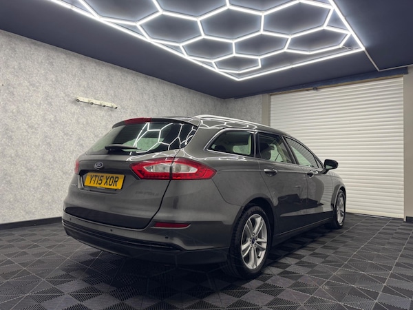 Used Ford Mondeo 2015 for sale - 76059467: Photo 8