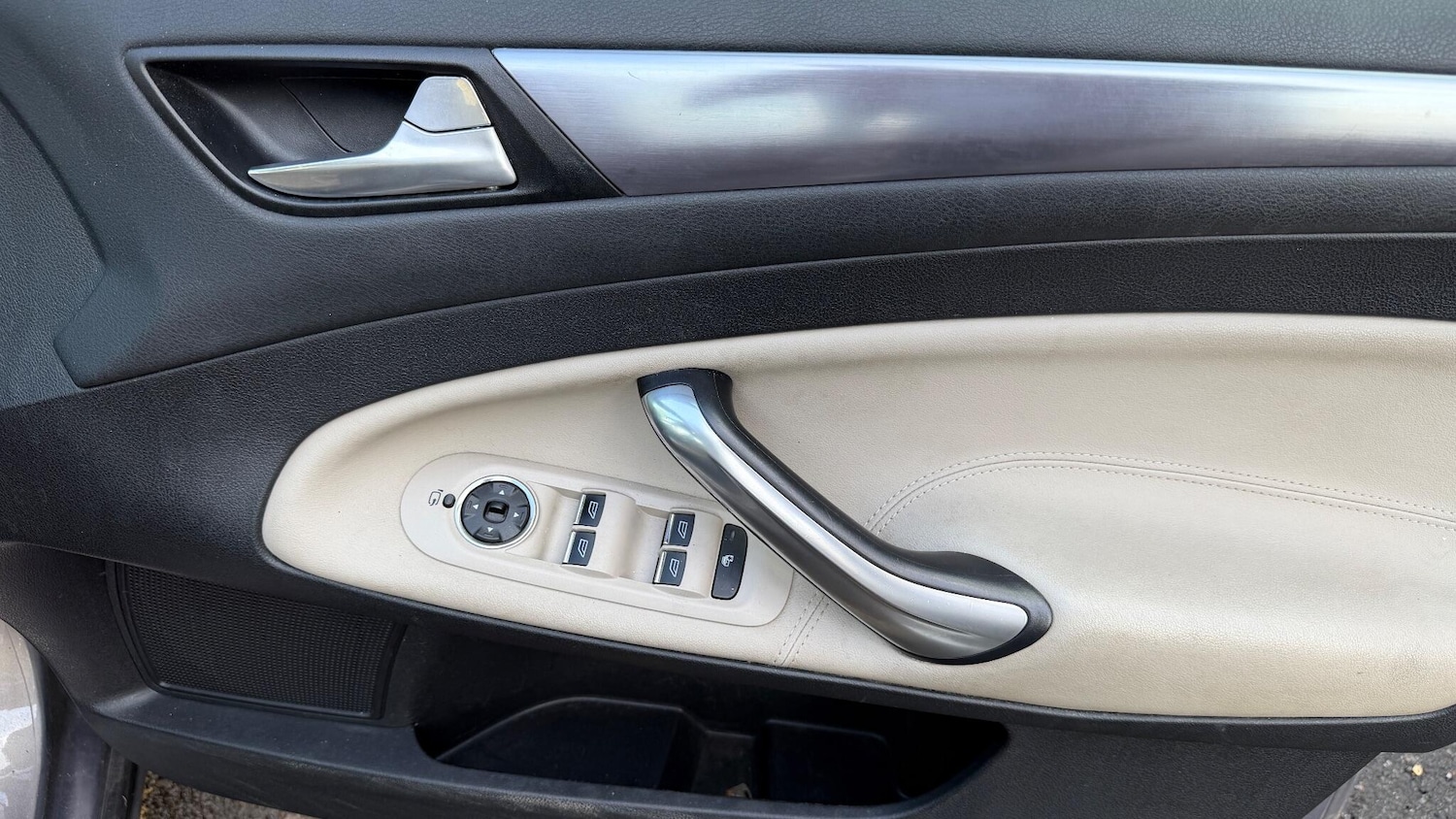 Used Ford Mondeo 2012 for sale - 76592410: Photo 12