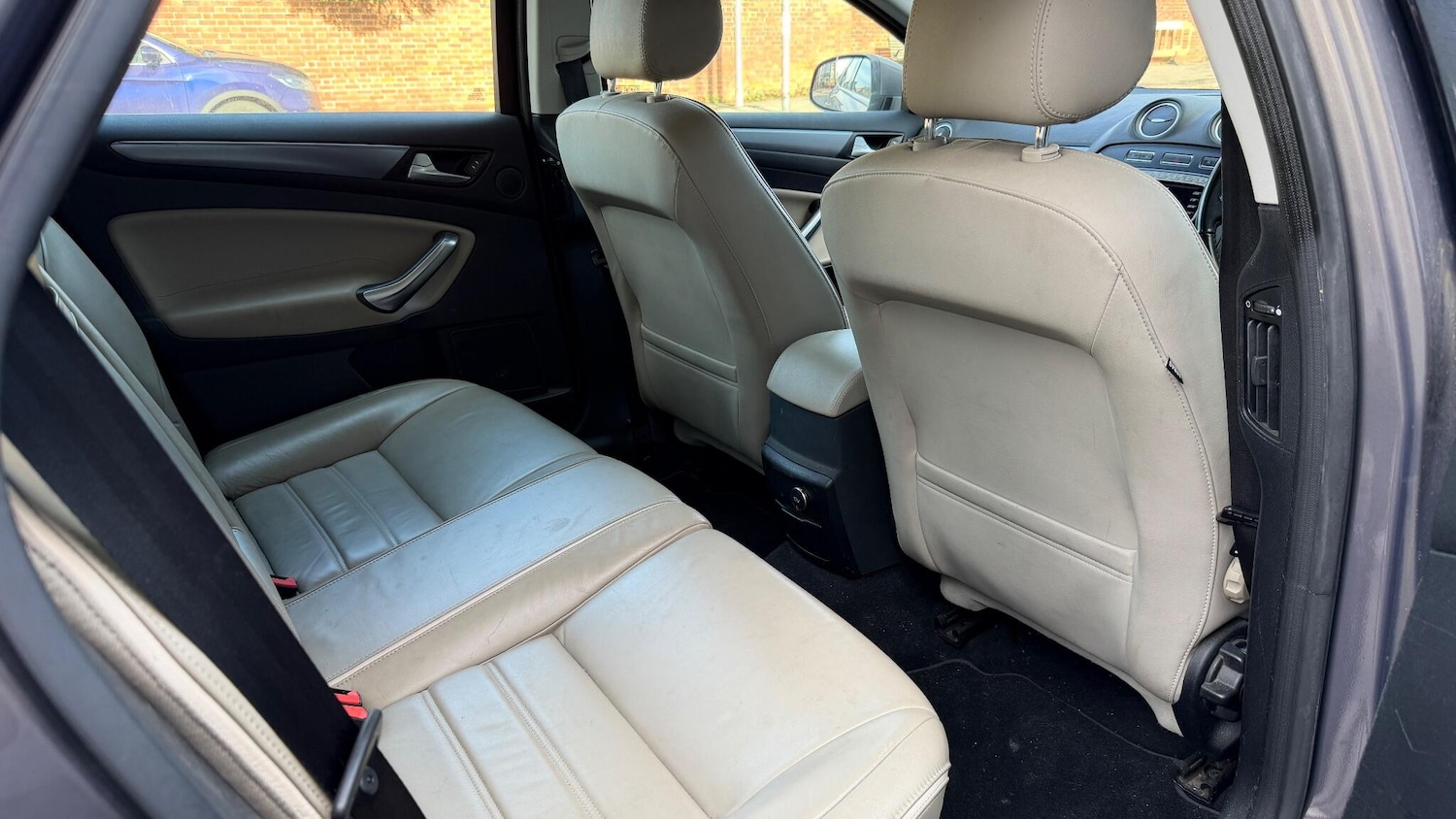 Used Ford Mondeo 2012 for sale - 76592410: Photo 8