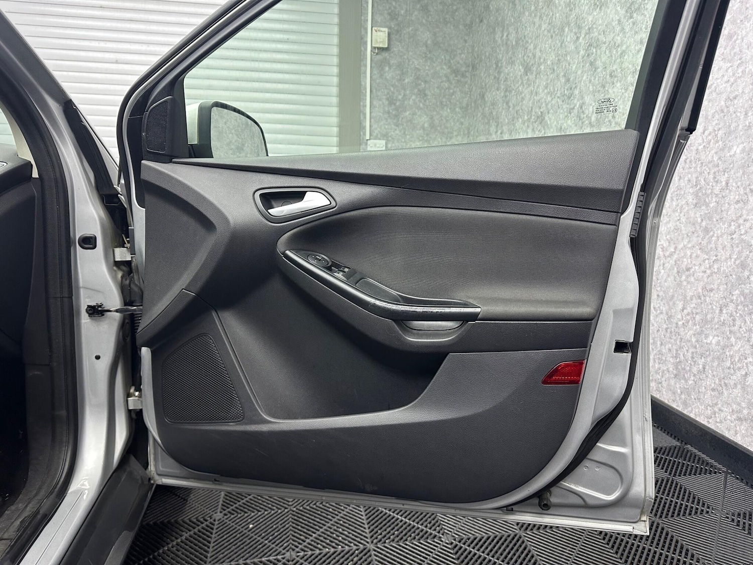 Used Ford Focus 2012 for sale - 77637771: Photo 15