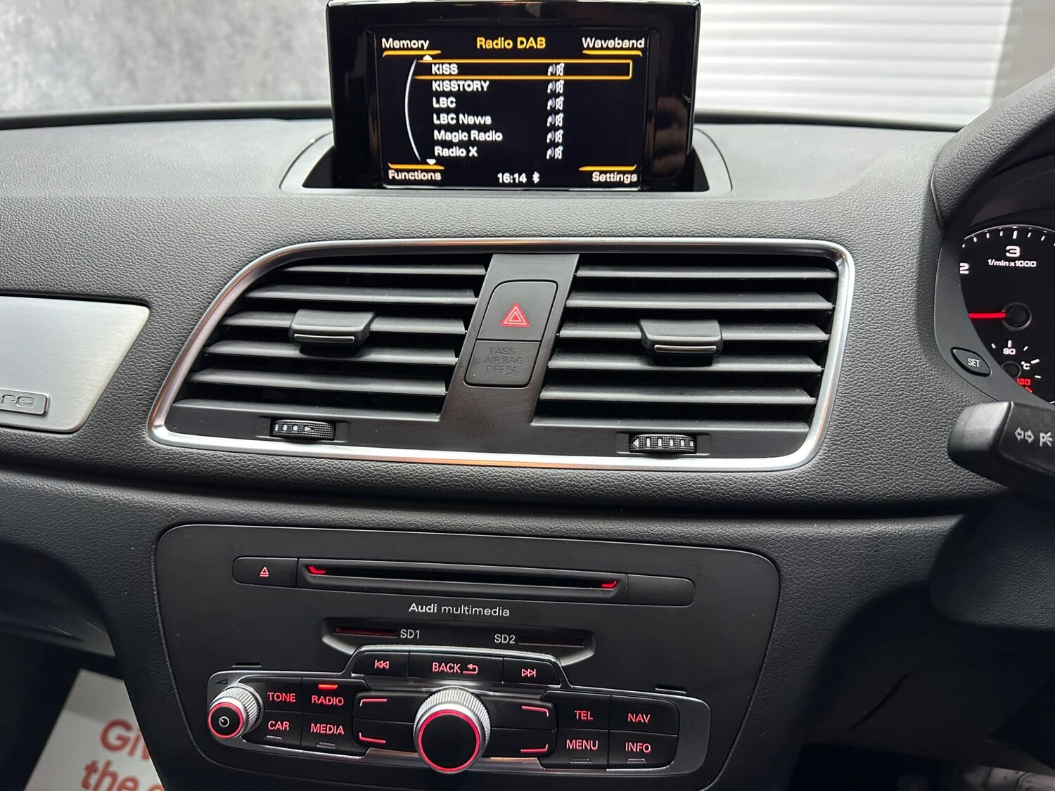 Used Audi Q3 2014 for sale - 78058887: Photo 14