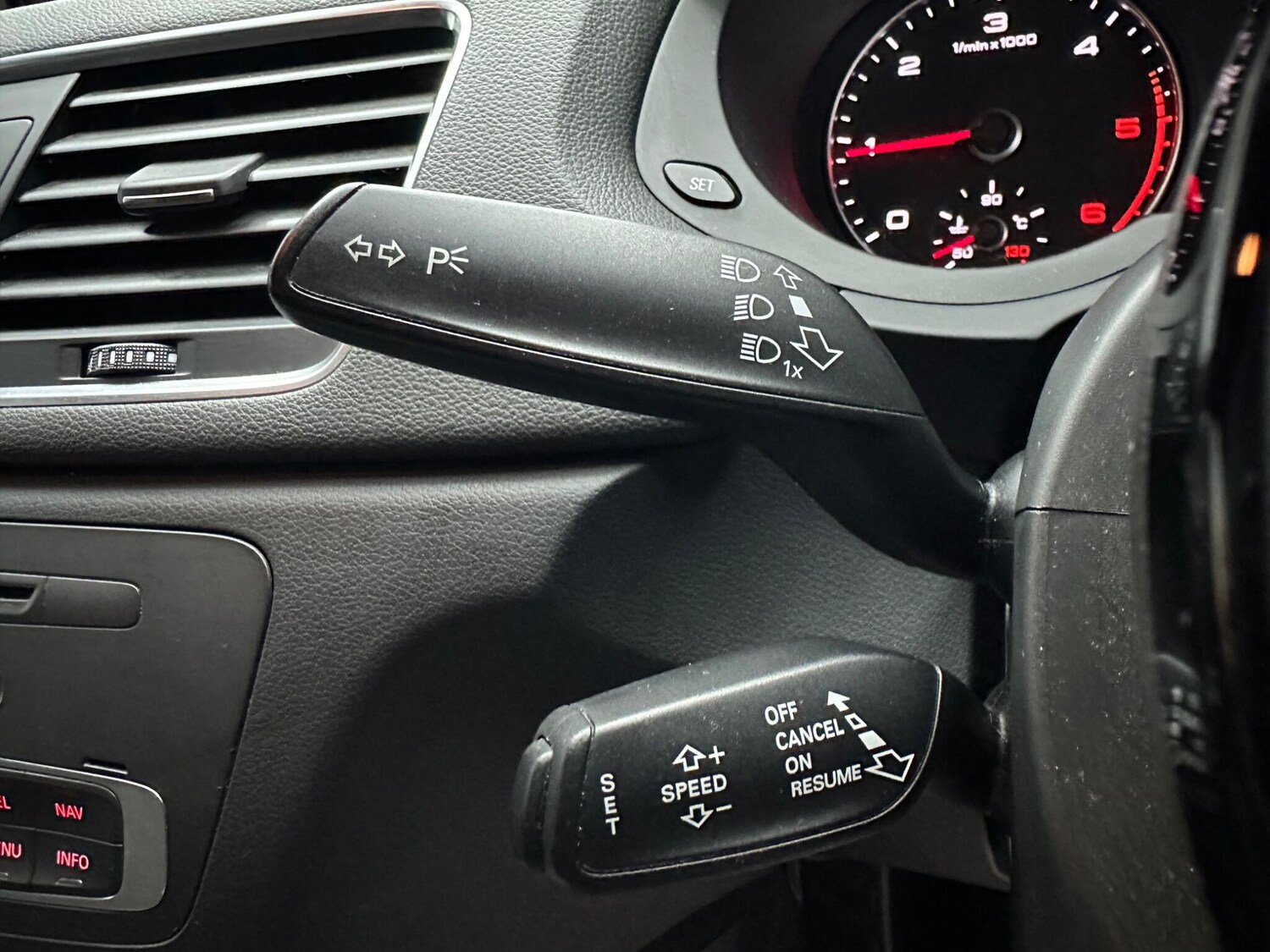 Used Audi Q3 2014 for sale - 78058887: Photo 21