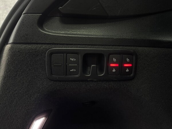 Used Audi Q7 2016 for sale - 75682033: Photo 35