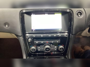 Used Jaguar XJ 2017 for sale - 77469209: Photo