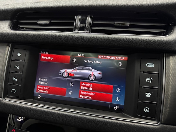 Used Jaguar XF 2016 for sale - 76240209: Photo 13
