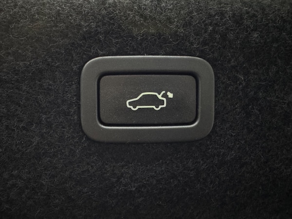 Used Jaguar XF 2016 for sale - 76240209: Photo 19