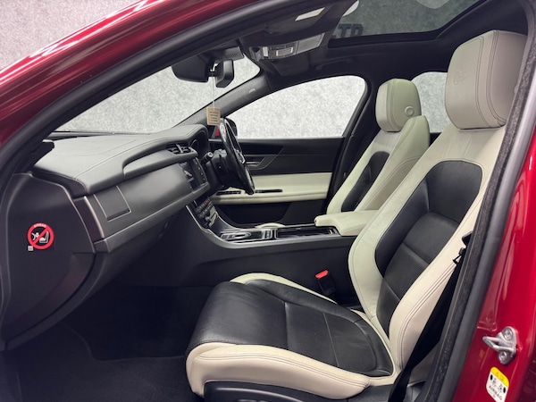 Used Jaguar XF 2016 for sale - 76240209: Photo 3