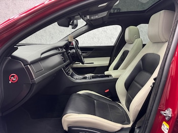 Used Jaguar XF 2016 for sale - 76240209: Photo 3